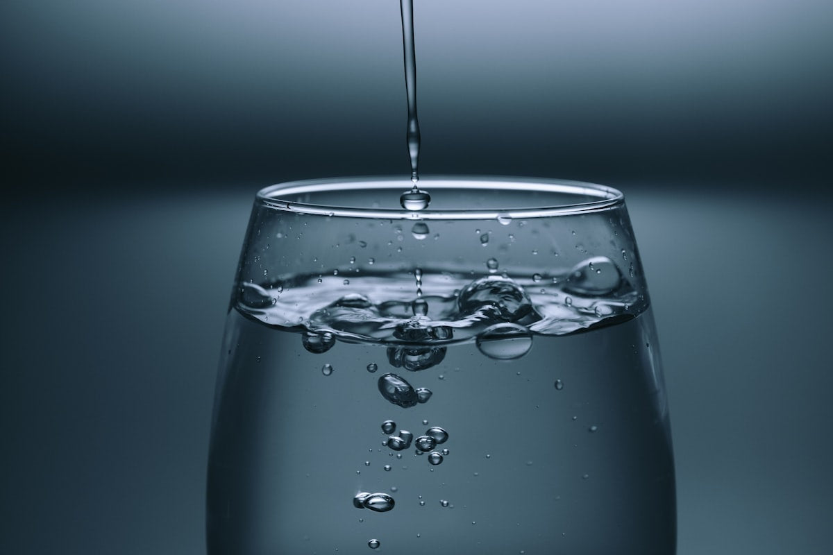H₂ vs eau alcaline Kangen — comparatif technique PEM ionisation HYDROGENYX