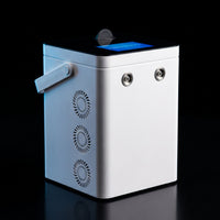 HYDROGENYX Mini — appareil à hydrogène compact, fond noir studio